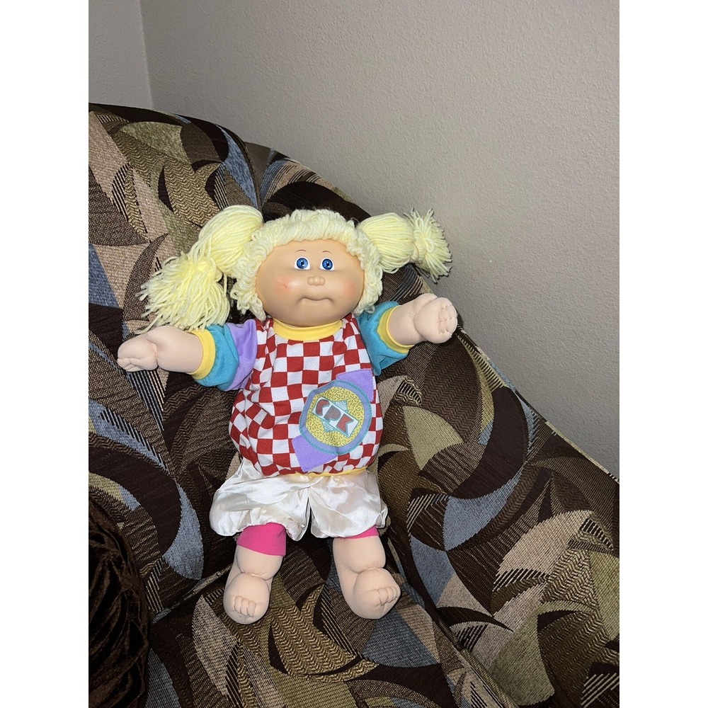 Vintage cabbage patch kids With  BLONDE  Hair Baby Doll COLLECTIBLE